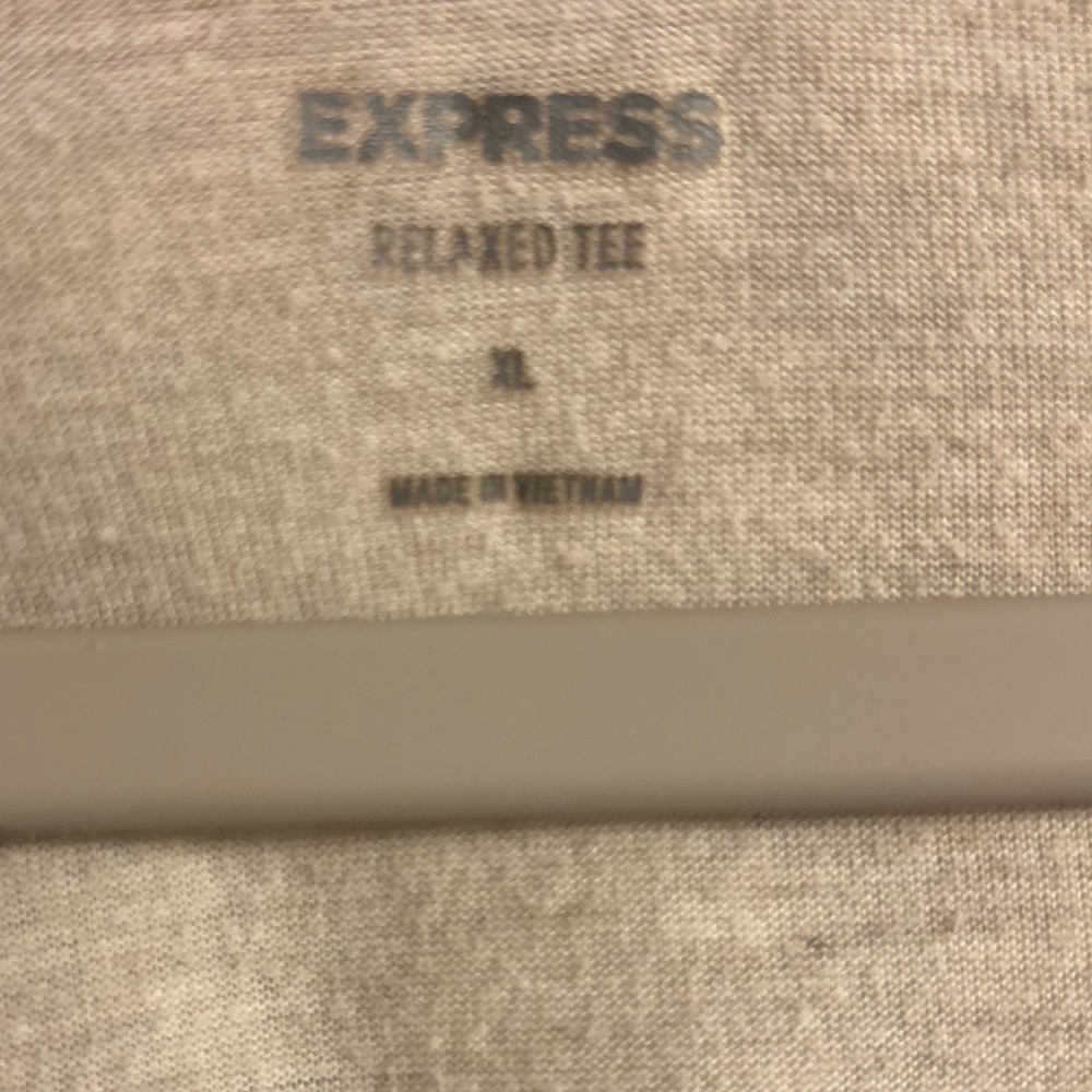 XL Women’s V-Neck T-Shirt Set - Light Tan and Charcoal Gray - Picture 5 of 7